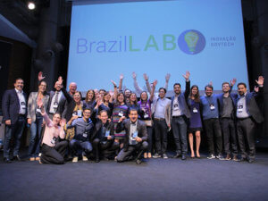 Premiação do 3° Ciclo de Aceleração do BrazilLAB, no qual o GESUAS foi premiado com o primeiro lugar.
